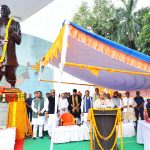 लौह पुरुष सरदार वल्लभ भाई पटेल को सीएम योगी ने दी श्रद्धांजलि: धारा 370 खत्म कर गृह मंत्री अमित शाह ने पूरा किया सरदार पटेल का सपना